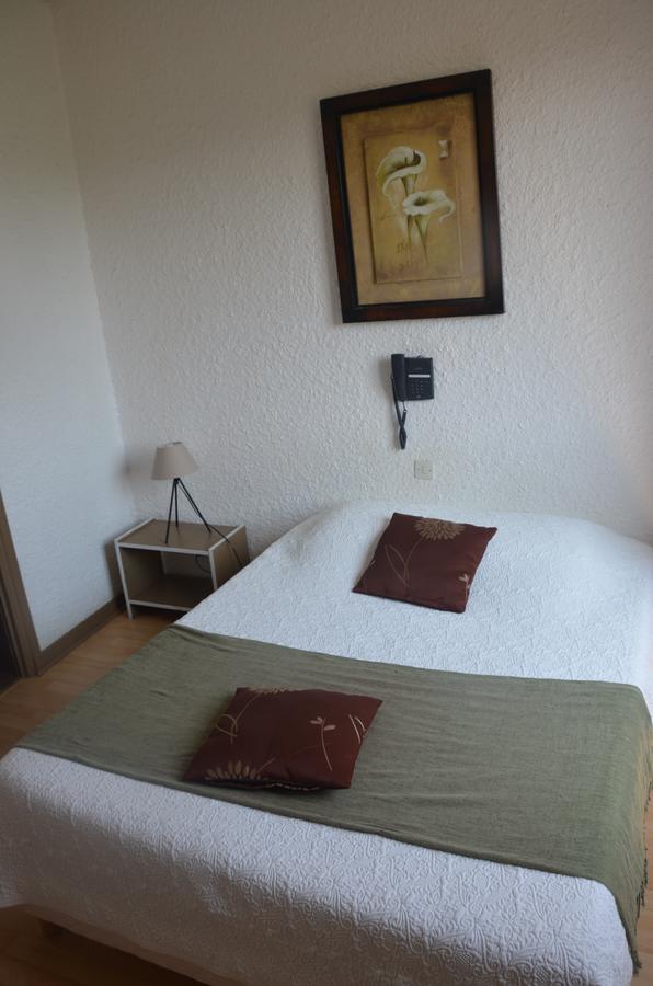 Hotel Le Week-End Plouider Экстерьер фото