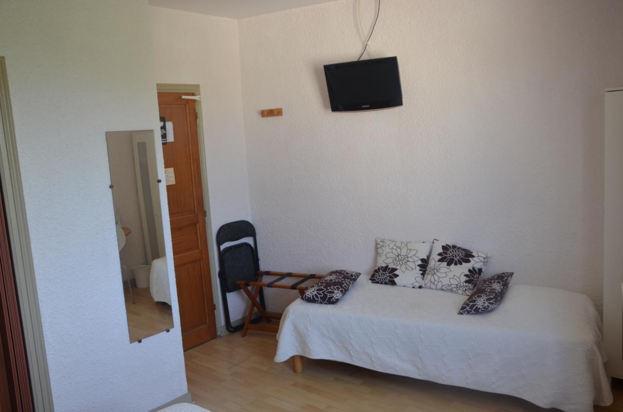 Hotel Le Week-End Plouider Экстерьер фото