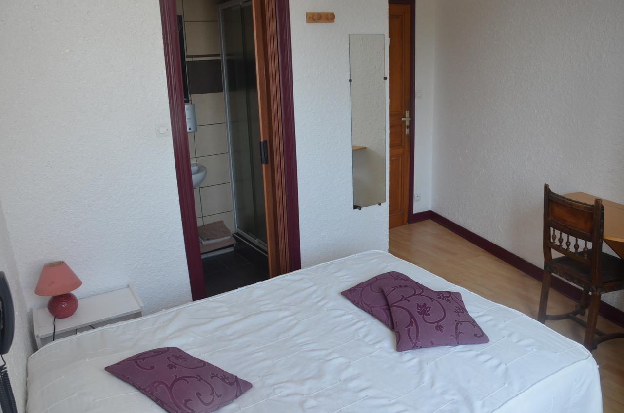 Hotel Le Week-End Plouider Экстерьер фото