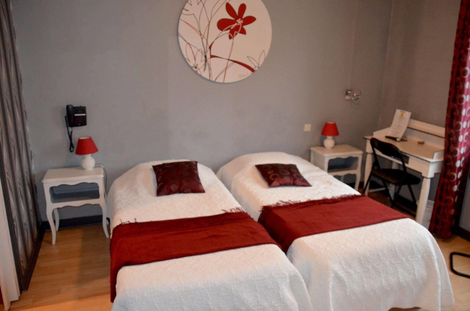 Hotel Le Week-End Plouider Экстерьер фото